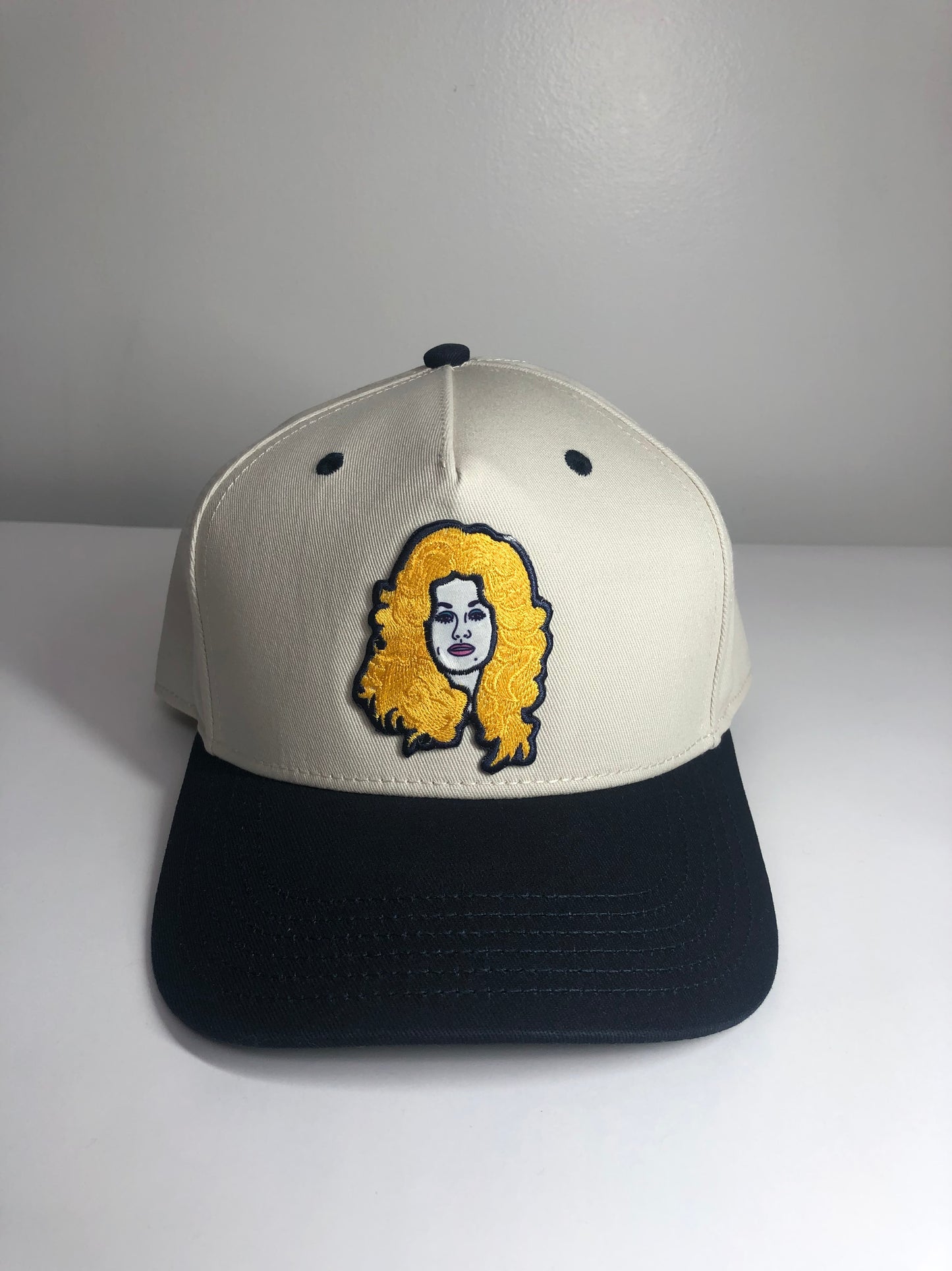 Dollys Heritage Snapback Cream / Navy